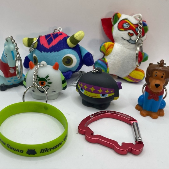 Lot American Heart Association Backpack Keychains Jax Charger Petunia Ruby Zebra - Picture 2 of 11